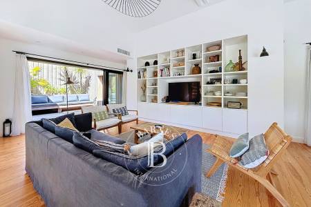 VILLA EN BOIS AVEC PISCINE AU CŒUR DU CAP FERRET
