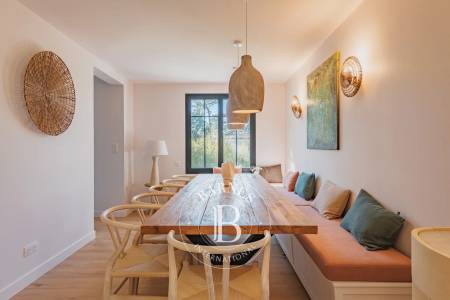 espace sous combles avec vue sur les dunes