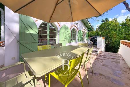 VILLA DE CHARME AU CŒUR DU CAP FERRET, AVEC VUE SUR LE PHARE