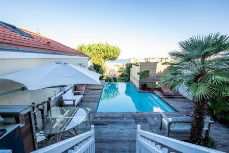 ARCACHON VILLA ARCACHONNAISE A VENDRE AVEC VUE MER