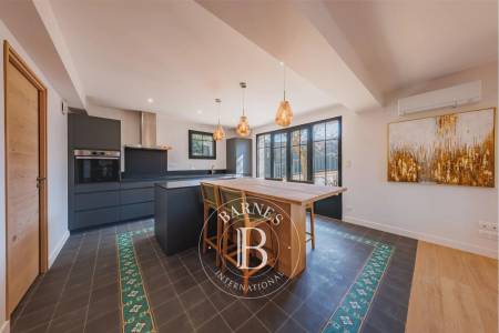 chambre avec salle d’eau en rez-de-chaussée