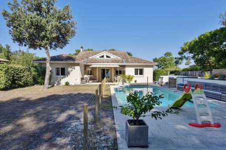 PYLA SUR MER CERCLE DE VOILE A VENDRE GRANDE VILLA VUE MER