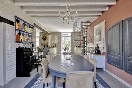 JOLIE MAISONS À VENDRE EN PLEIN CENTRE VILLE D'ARCAHON