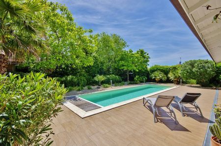 LES BELLES VILLAS DU BASSIN D'ARCACHON