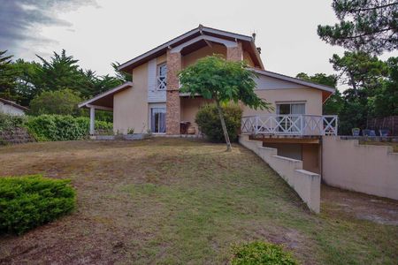VENTE ENSEMBLE DE DEUX VILLAS PROCHE OCEAN CAP FERRET