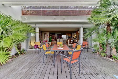 APPARTEMENT DE 5 CHAMBRES À VENDRE LE MOULLEAU