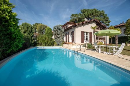 PYLA SUR MER à vendre villa avec piscine et grand sous sol