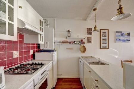 A VENDRE SECTEUR PORT D'ARCACHON APPARTEMENT AVEC VUE BASSIN