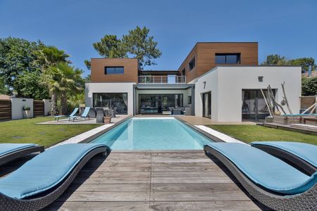 VILLA D'ARCHITECTE DE 6 PIÈCES A VENDRE GOLF D'ARCACHON