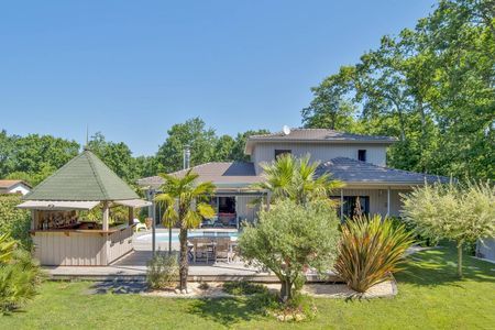 jolie villa en bois à vendre AUDENGE