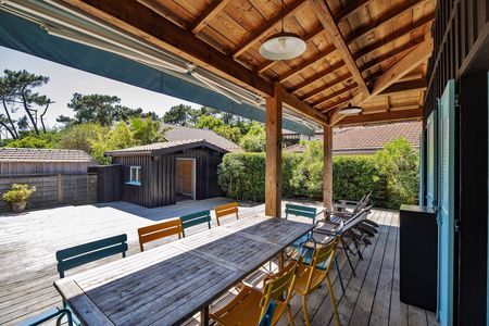 VILLA DE 5 PIÈCES AVEC STUDIO INDEPENDANT A VENDRE CAP FERRET