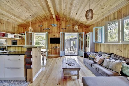 A VENDRE CAP FERRET CHARMANTE VILLA DE VACANCES EN BOIS AVEC CABANON D'INVITÉS INDÉPENDANT