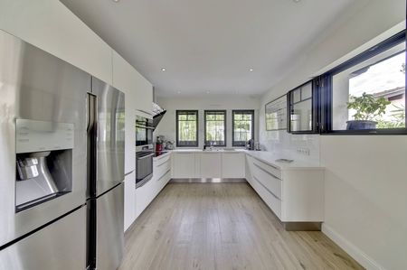 A VENDRE ARCACHON BELLE VILLA DE 6/7 PIÈCES AVEC CUISINE OUVERTE ÉQUIPÉE ARCACHON 33120