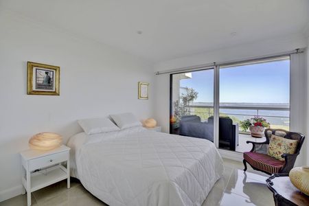 GRAND APPARTEMENT DE 3 CHAMBRES VUE MER À VENDRE ARCACHON