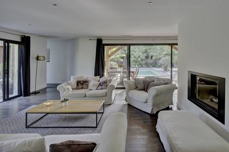 A VENDRE SUPERBE VILLA DE PLAIN PIED STYLE VILLA EN BOIS CAP FERRET