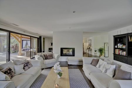 BELLE VILLA EN BOIS AVEC PISCINE PROCHE LA HUME CENTRE