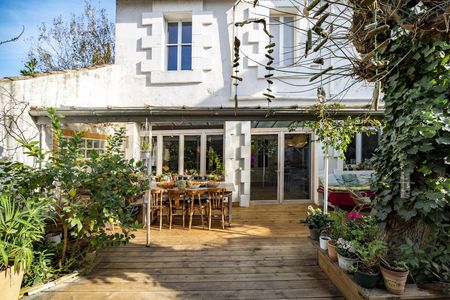 VILLA A VENDRE ARCACHON PROCHE PLAGE ET COMMERCES