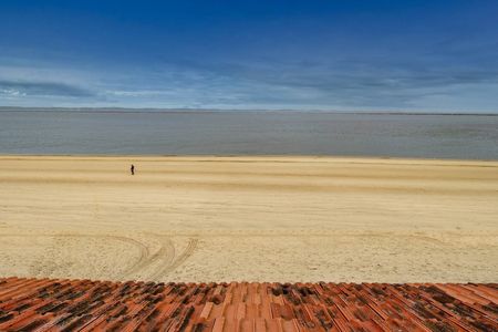 A VENDRE APPARTEMENT 4 PIÈCES PREMIÈRE LIGNE ARCACHON