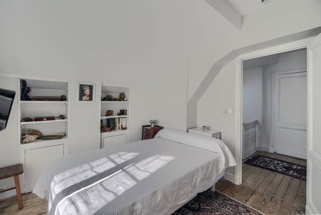 A VENDRE PROCHE CENTRE ET GARE D'ARCACHON JOLIE VILLA ARCACHONNAISE AVEC JARDIN