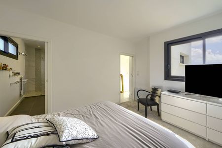 VILLA CONTEMPORAINE DE 5 PIÈCES A VENDRE LA TESTE DE BUCH