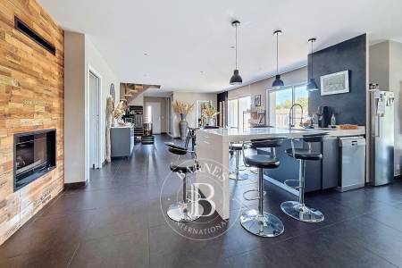 cuisine ouverte moderne immobilier de prestige