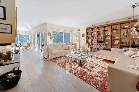 MAGNIFIQUE VILLA FAMILIALE RENOVÉE, 6 CHAMBRES ET PISCINE, AU PYLA-SUR-MER
