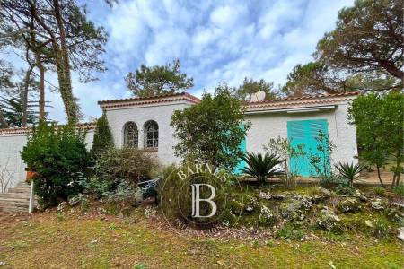 VILLA FAMILIALE DANS LE TRIANGLE D'OR DU CAP FERRET