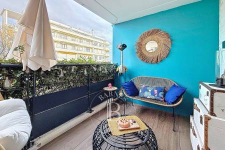 APPARTEMENT STANDING DE 45 M² DANS UNE RÉSIDENCE PRESTIGE À L’AIGUILLON