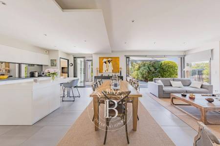 espace bureau sur palier villa contemporaine La Teste-de-Buch