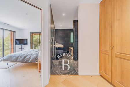 BARNES BASSIN D'ARCACHON