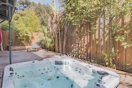 EXCEPTIONNELLE PROPRIÉTÉ AVEC PISCINE ET PROCHE PLAGE, AU PYLA-SUR-MER