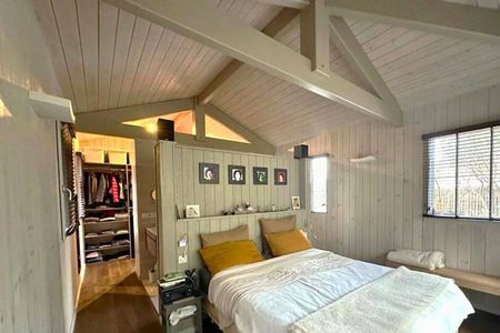 SUPERBE VILLA DE STYLE FERRET CAPIEN AVEC PISCINE A VENDRE