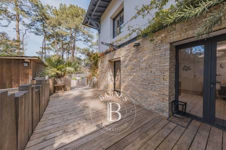 EXCEPTIONNELLE PROPRIÉTÉ AVEC PISCINE ET PROCHE PLAGE, AU PYLA-SUR-MER