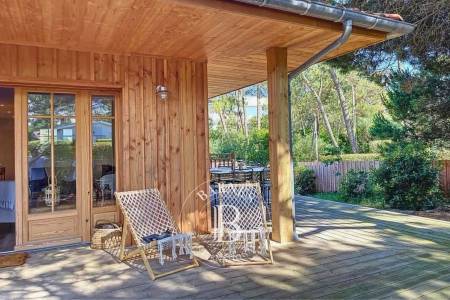 VILLA TYPIQUE FERRET CAPIENNE RÉNOVÉE, EN PLEIN COEUR DU VILLAGE DU CAP FERRET