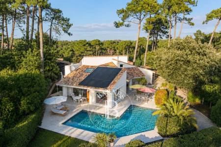 VILLA D’ARCHITECTE AVEC PISCINE AU PYLA-SUR-MER