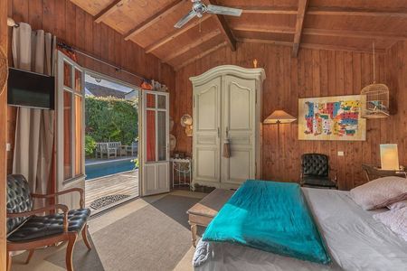 VILLA CABANE EN BOIS FERRET CAPIENNE A VENDRE PRÈS DU PHARE CAP FERRET