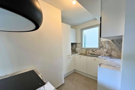 MAGNIFIQUE ARCACHONNAISE DE VILLE, NEUVE, EN PLEIN CENTRE D'ARCACHON