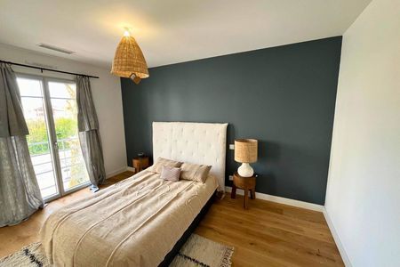 MAGNIFIQUE ARCACHONNAISE DE VILLE, NEUVE, EN PLEIN CENTRE D'ARCACHON