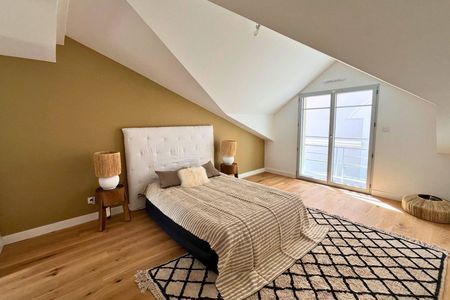 MAGNIFIQUE ARCACHONNAISE DE VILLE, NEUVE, EN PLEIN CENTRE D'ARCACHON