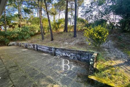 Grand garage de 70 m² à aménager à Cap Ferret