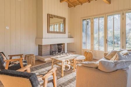 VILLA EN BOIS AVEC PISCINE DANS LE CENTRE DU CAP FERRET