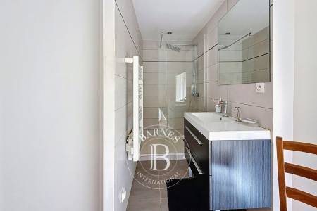 salle de bain appartement Barnes Arcachon