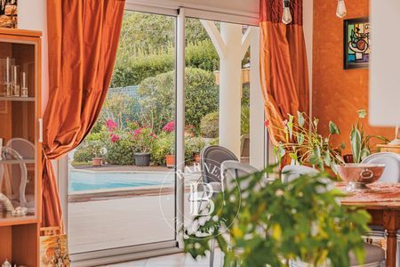 Piscine chauffée 10x5m avec nage à contre-courant, Arcachon