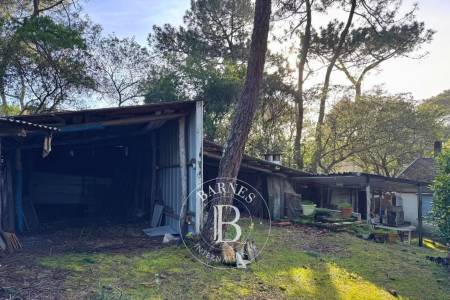 VILLA À RÉNOVER SITUÉE DANS LE TRIANGLE D’OR DU CAP FERRET