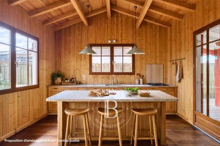 MAISON FAMILIALE EN BOIS DE 110 M² AVEC TERRASSES À PETIT PIQUEY SUR LA PRESQU’ÎLE DU CAP FERRET