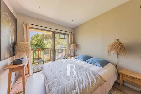 VILLA DE STYLE FERRET-CAPIEN AVEC PISCINE ET 5 CHAMBRES AU PYLA-SUR-MER