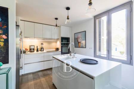 Suite parentale avec dressing et salle d’eau à Arcachon