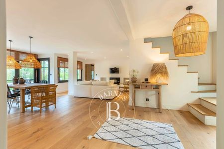 Villa en bois proche Mimbeau immobilier de luxe Cap Ferret