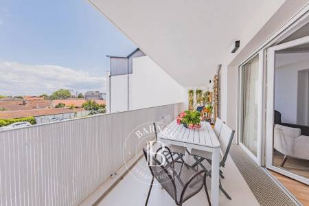 emplacement central proche gare et commerces La Teste-de-Buch