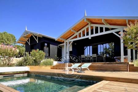 Piscine au sel chauffée dans villa contemporaine proche du Pyla